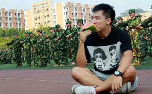 军事女吃瓜,军中女将吃瓜风云录