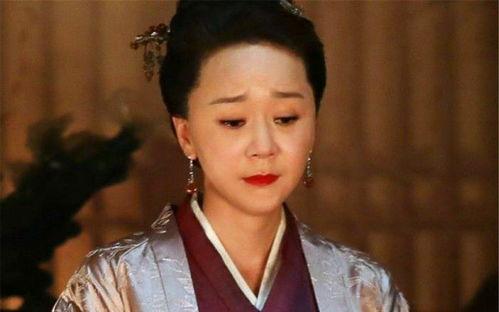 侯府闺女京城吃瓜,宫廷秘闻尽收眼底