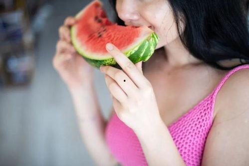 哺乳期吃瓜可以吗,安全与营养两不误